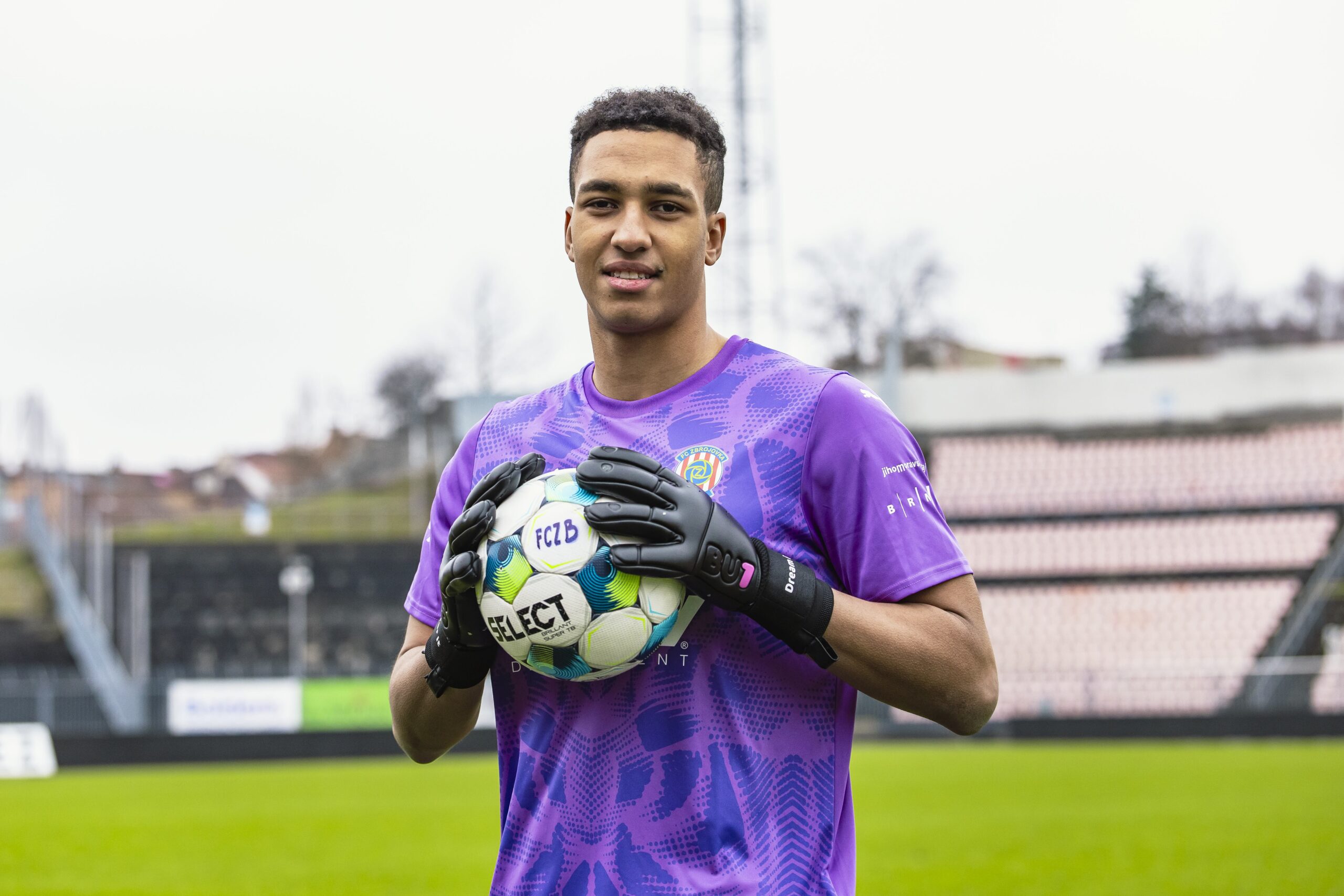 Spekulace končí! Colin Andrew je novou posilou Zbrojovky