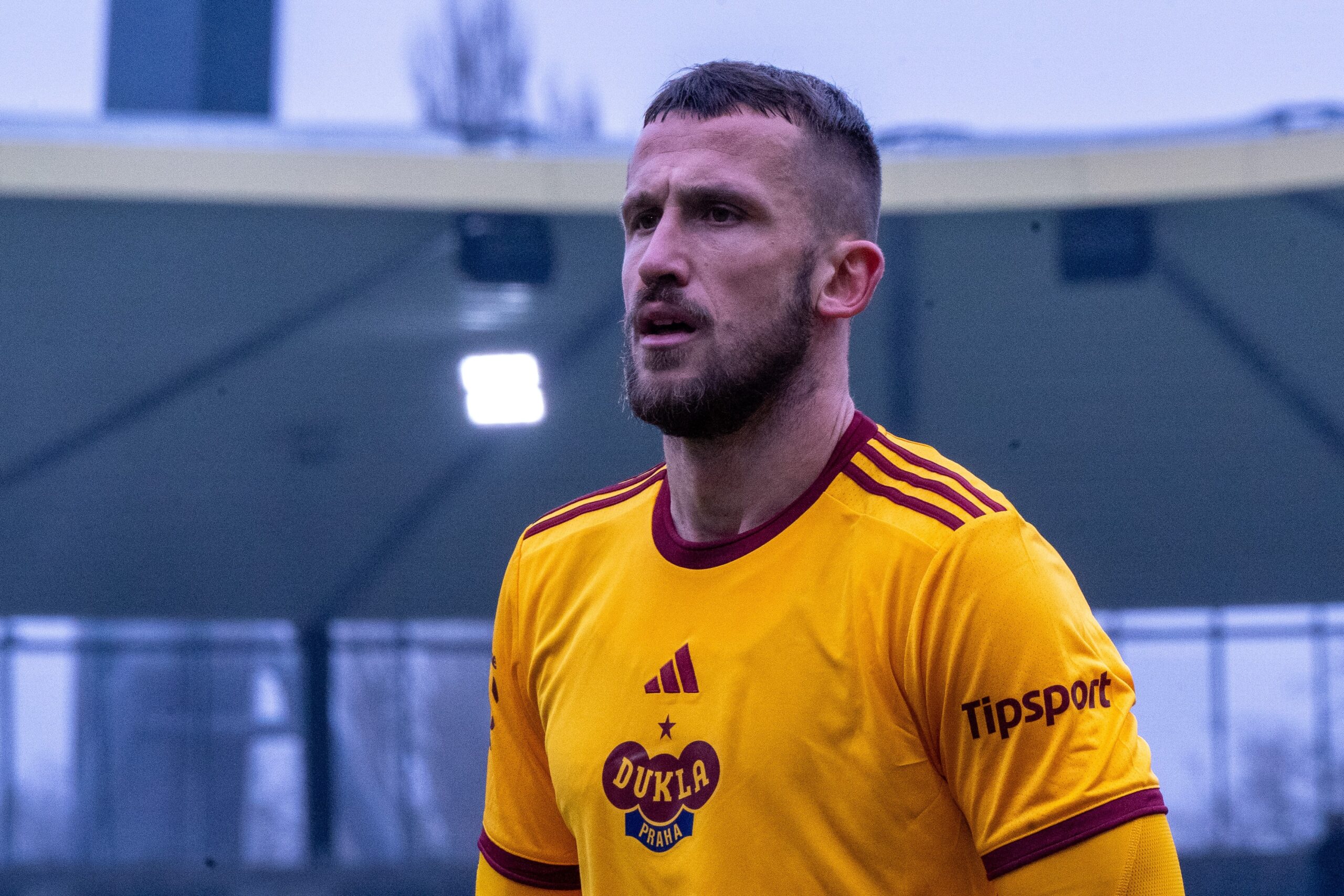 Dukla nezvládla malé pražské derby. Známe díky tomu prvního sestupujícího?
