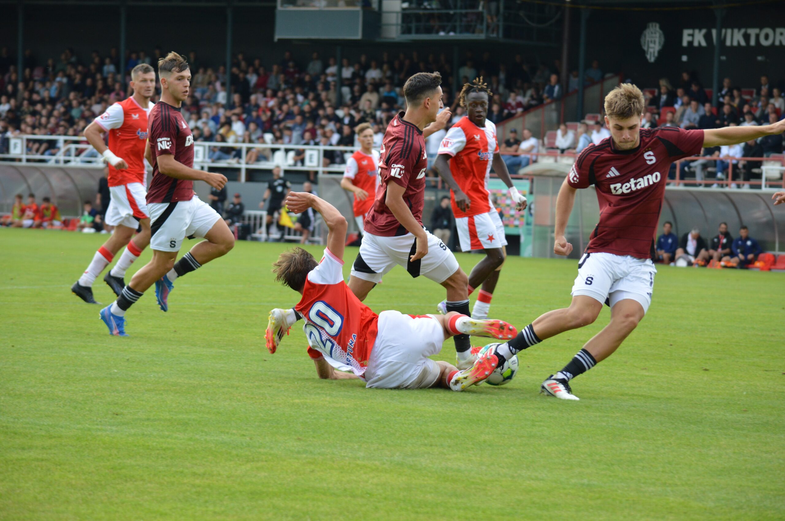 Malé derby pražských S již tento víkend. Zápas se odehraje na prvoligovém stadionu a očekává se slušná atmosféra