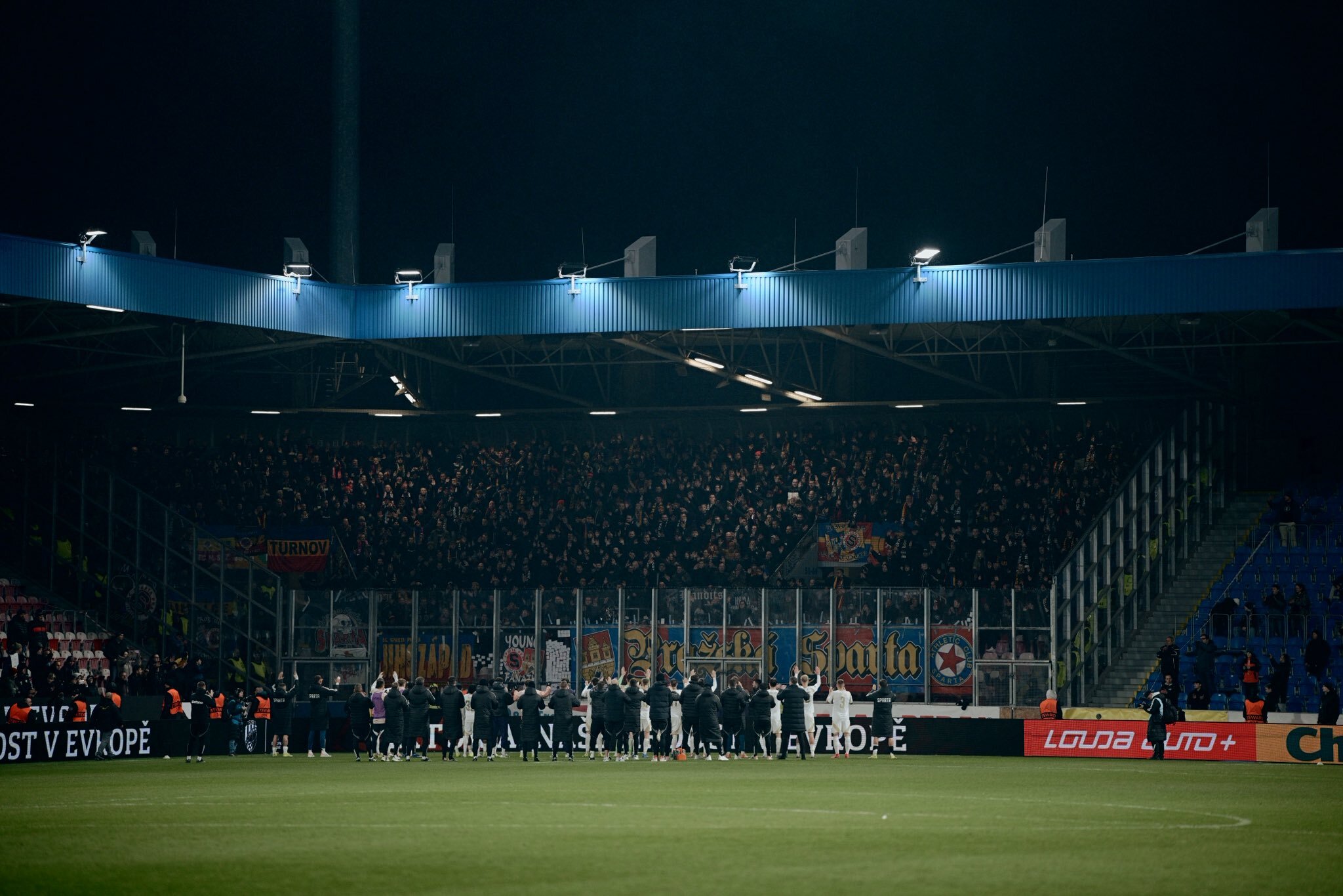 Zuřivý Sparťan: Pecky uplynulého týdne – (konečně) došlo i na Galáska, Votroci mezinárodně (bez efektu) a Sparta přežila Plzeň