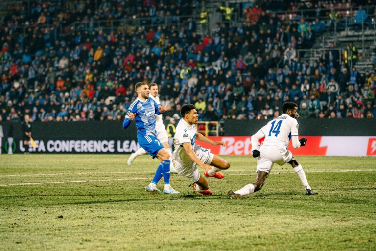 Jurásek vs. Šturm: Kdo je skutečně nejlepší zimní posilou?