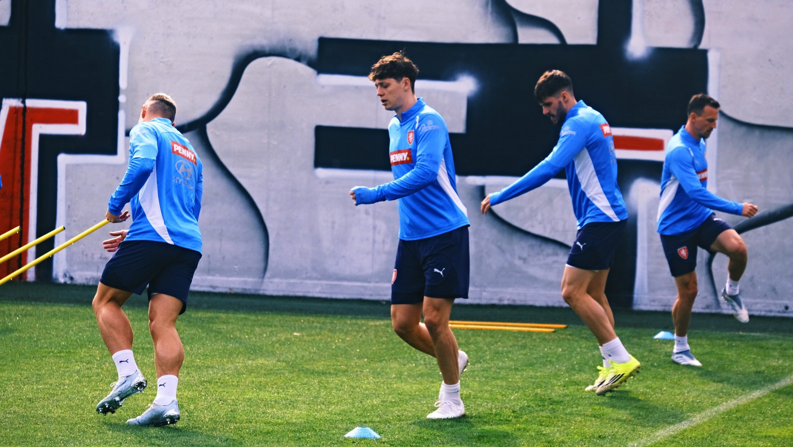 Od benzinek k Letné: Česko potřebuje fotbalový zázrak