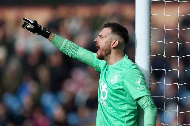 Dúbravka do Slavie? Veterán s letenskou minulostí není ideální volba