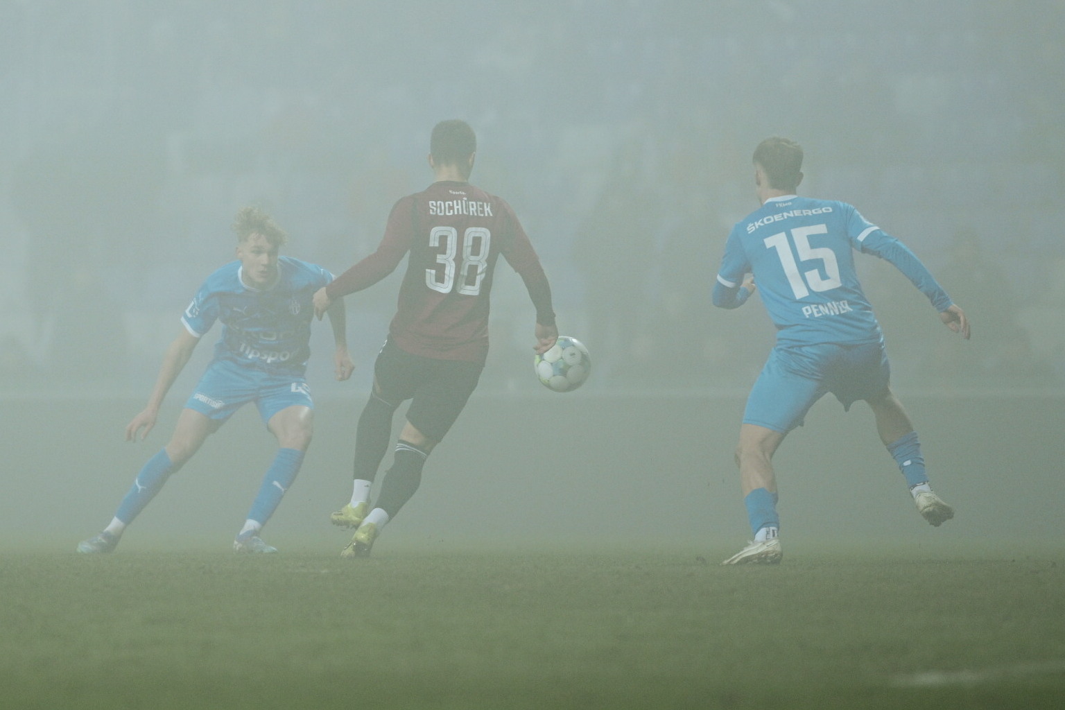 Sparta napodobila Slavii a s MOL Cupem se loučí ve čtvrtfinále na penalty. Pražské celky doplatily na šetření sil