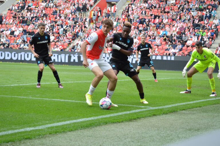 Šlágr Slavie s Plzní má jasného favorita. Plzeň navíc trápí hodně zraněných