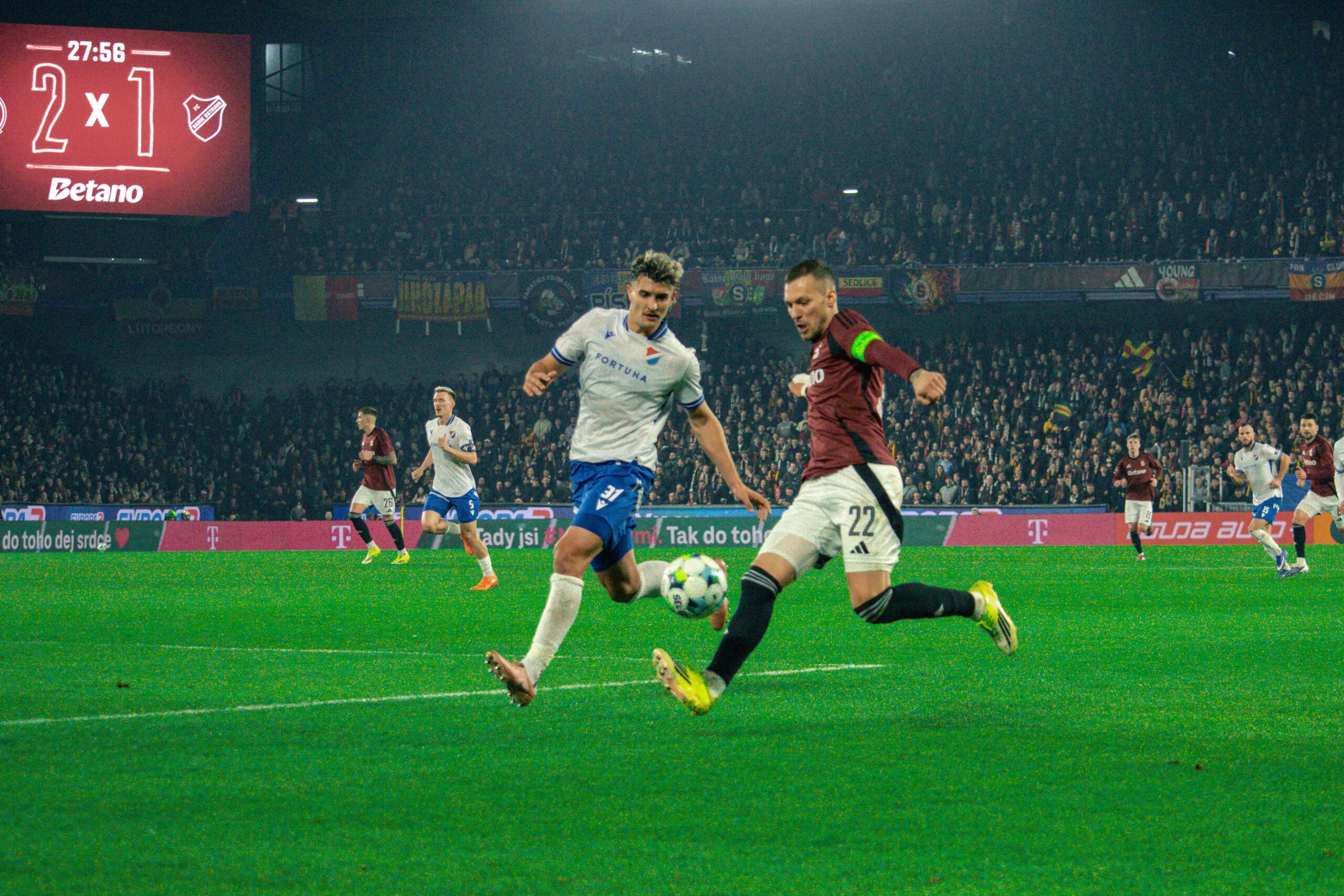 Derby bez hranic: Nejlepší jedenáctky českých a slovenských legionářů