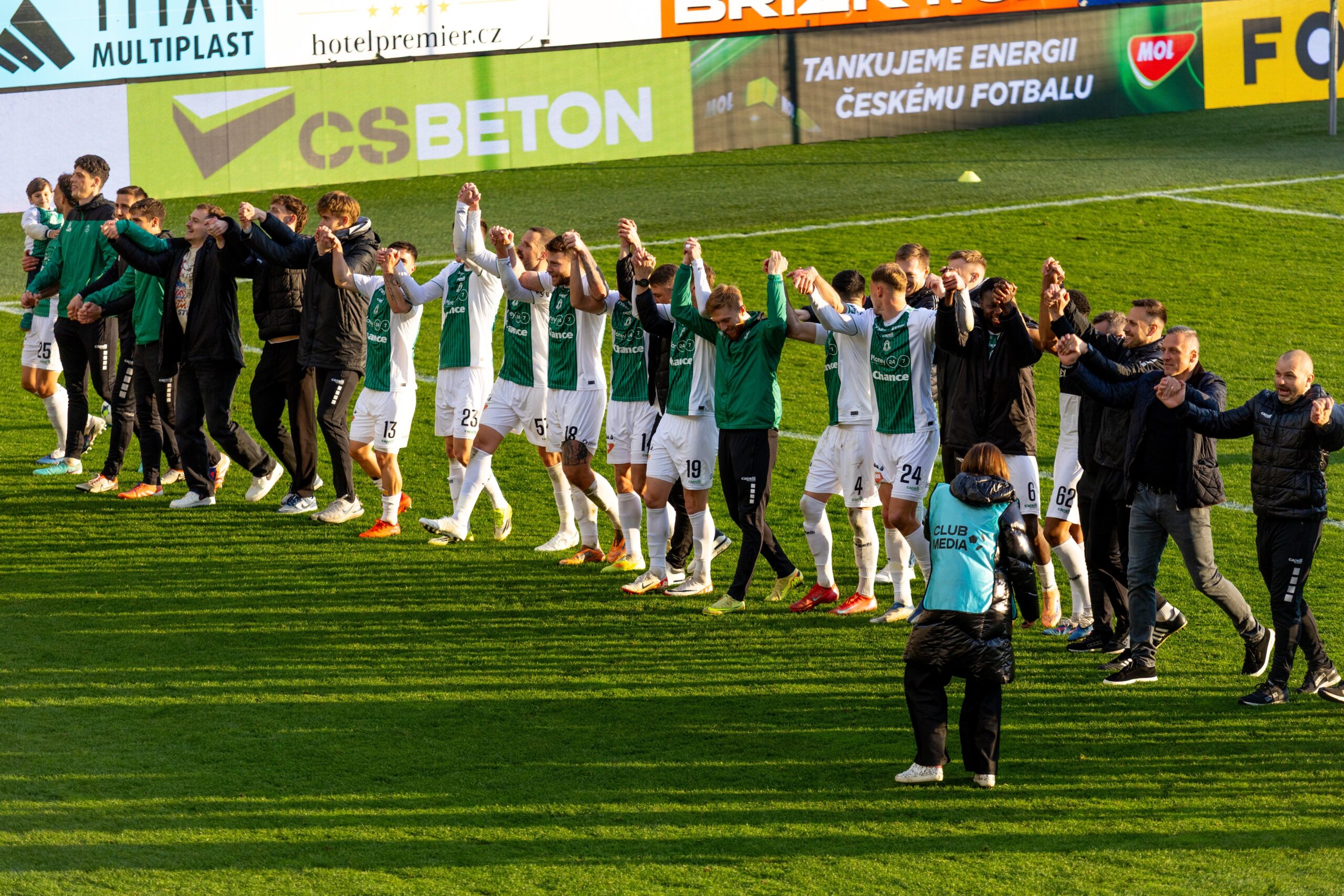 Jablonec a Karviná ve finále MOL Cupu. Baník potvrdil hrůzostrašnou sezonu