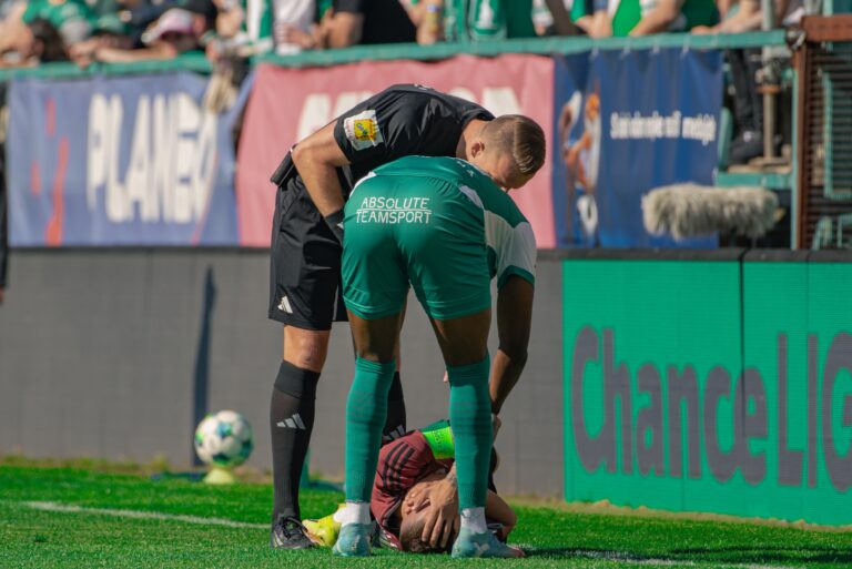 Zuřivý Sparťan: Pecky uplynulého týdne – nadstavba v plném (nudném) proudu, neblahé procitnutí TR10 a kontroverze kam se podíváš