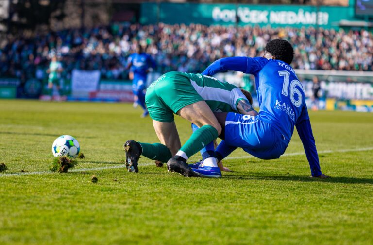 Loni Slavie s Baníkem, letos Plzeň s Libercem — a možná ve větším stylu