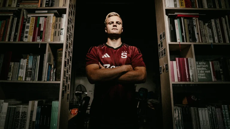 Zuřivcovy (poslední) letní okurky: Začala liga, do rozhodčích se nečutá a „český“ Haaland na Letné