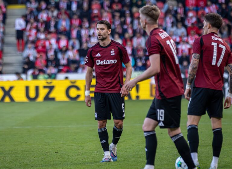 Sparta porazila Opavu a představila nové dresy i posily. Musí se ovšem pomalu smiřovat i s odchody