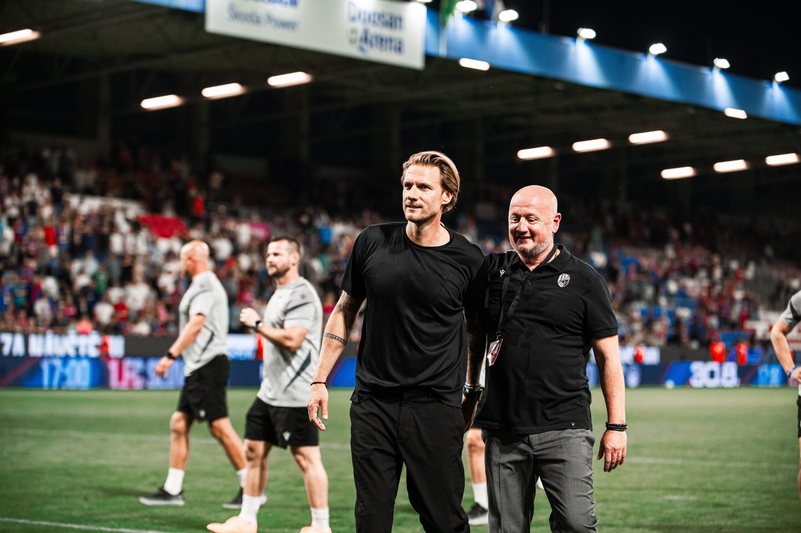 Pecky uplynulého týdne: Poháry fresh (crash), do zádele se neleze a Slavia je vládcem, holenkové z Letné