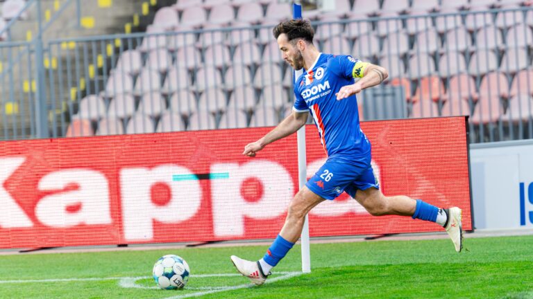 Trojka v baráži, bod na stejném hřišti. Artis dokazuje, že se posunul