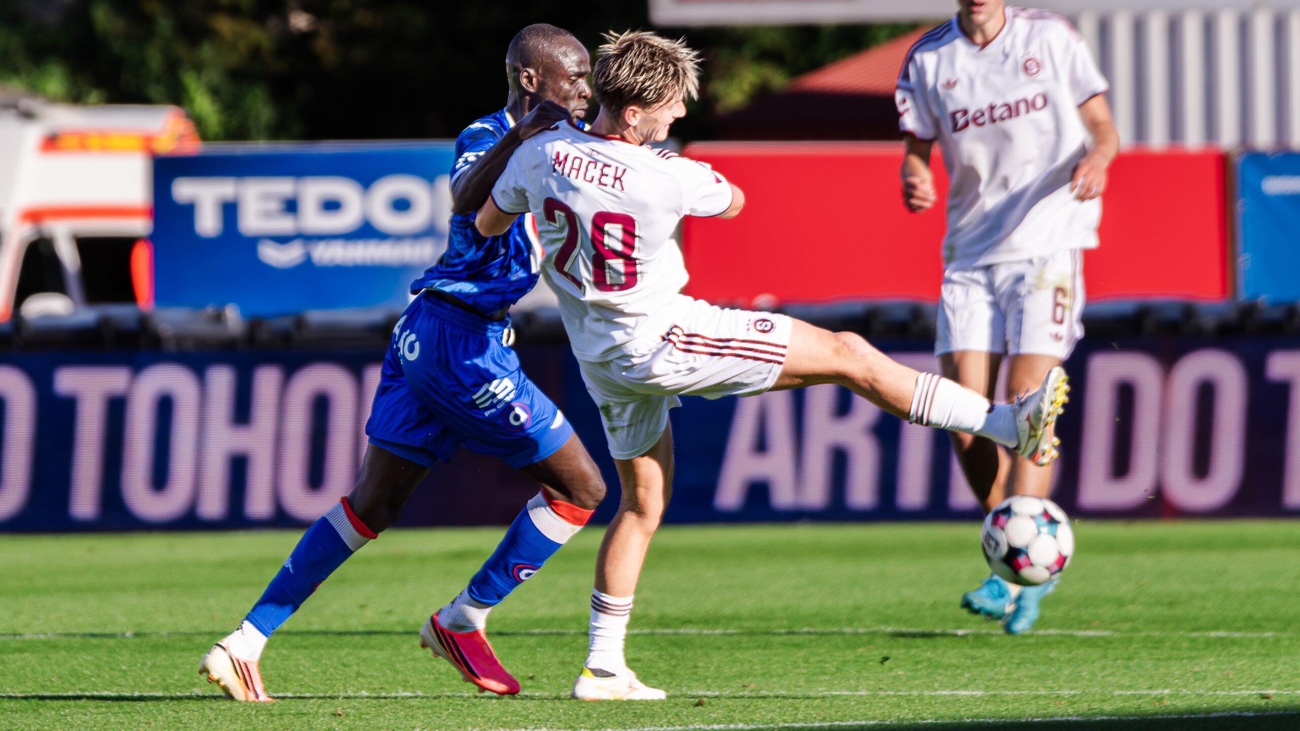 Transfermarkt přepsal ceny. Slavia dál kraluje, Mackovi pomohla Letná