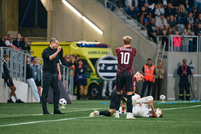 Áčko desáté, rezerva sedmá, U19 desáté. Nad Spartou ale stále vychází dvě slunce