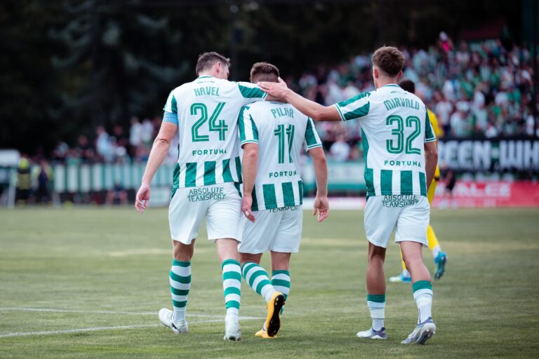 Bohemka se s míčem nemaže. Každá pátá přihrávka letí dlouhá