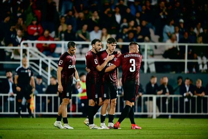 Zázrak na Žižkově. Vojta hattrickem poslal Spartu do dalšího kola MOL Cupu