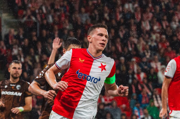Ikona s inženýrským titulem. Najde Slavia odvahu říct díky?