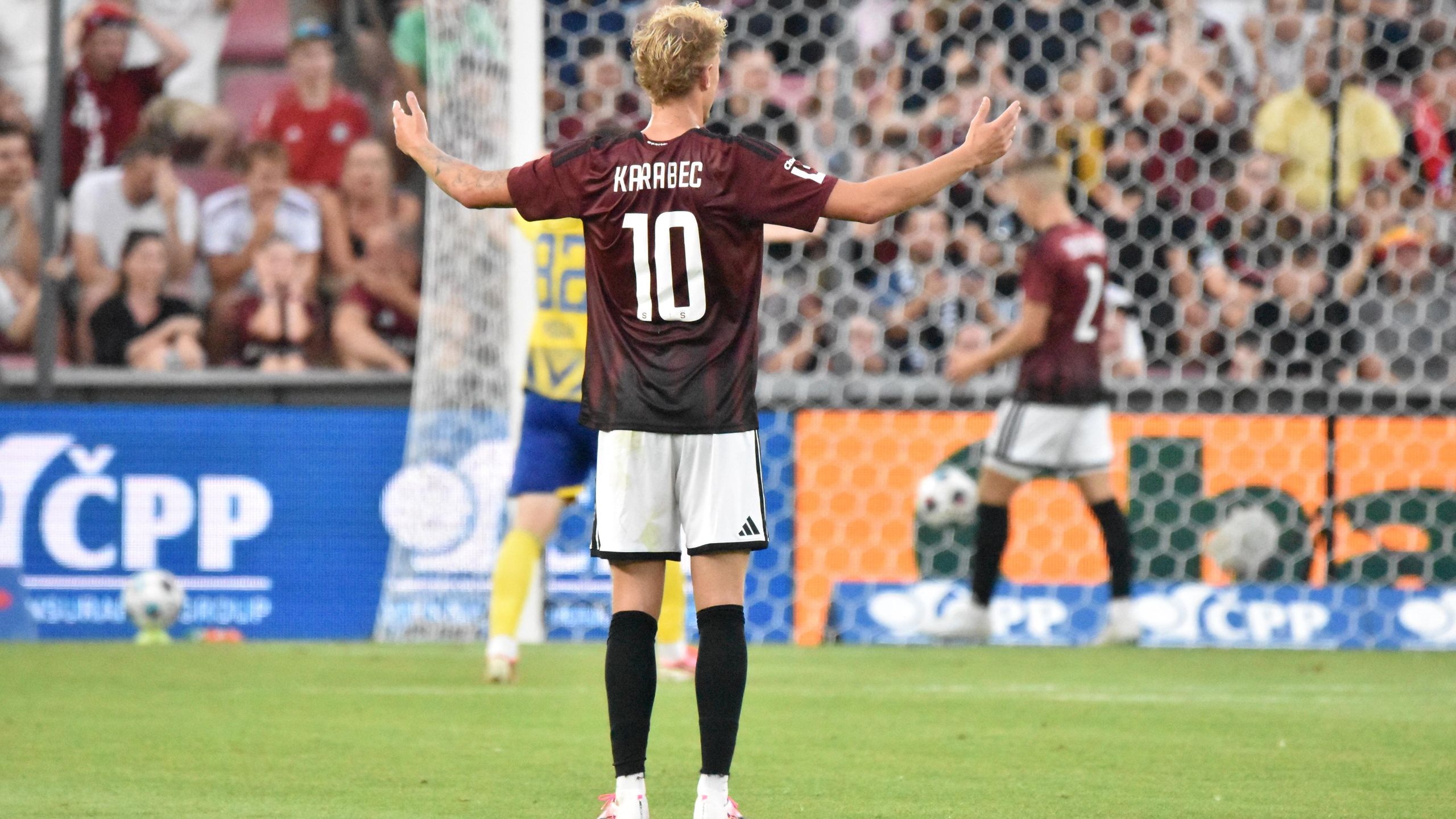 Pecky uplynulého týdne: Schick to zváží, Sparta po reprezentačním tripu a už to nechlastej ani ředěný